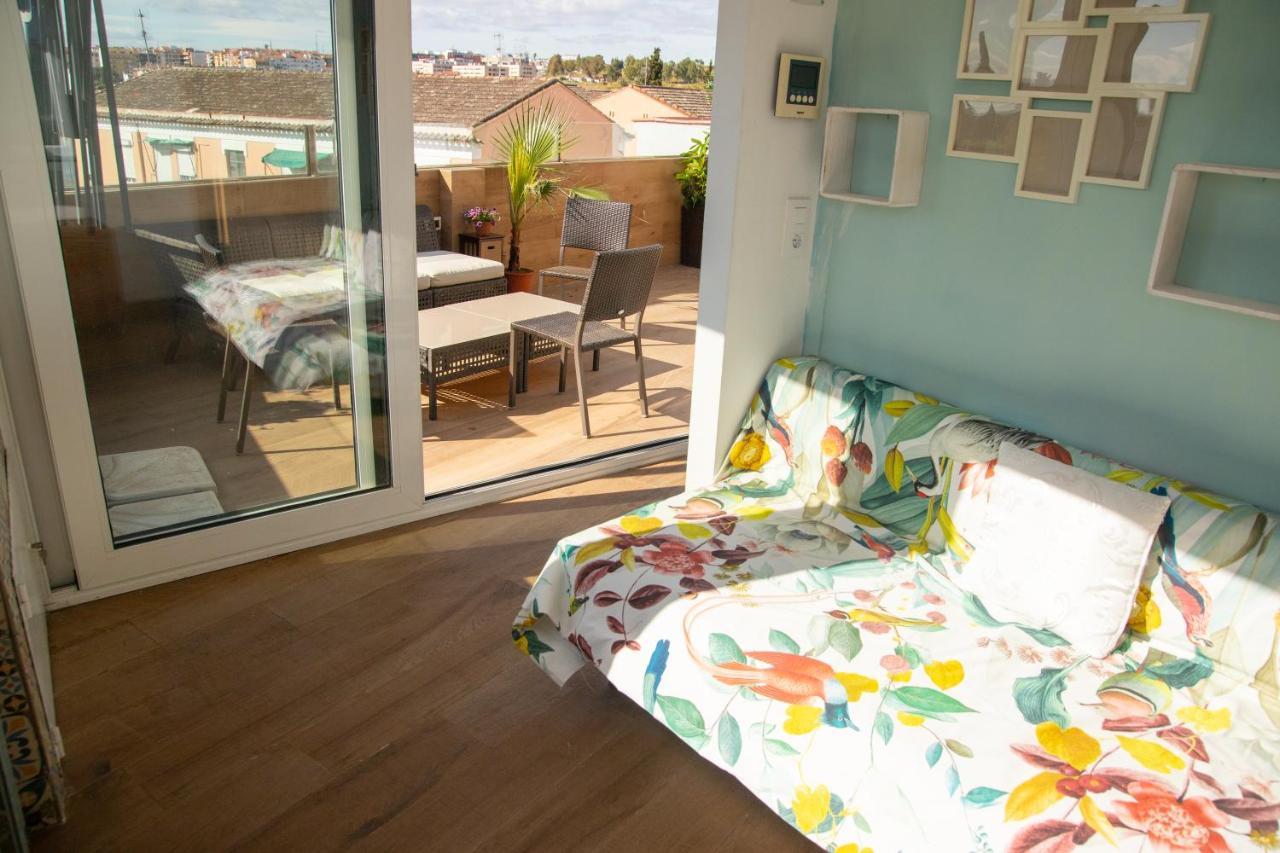 Alojamientos Puerta Palma Con Vistas Y Parking Бадахос Екстериор снимка