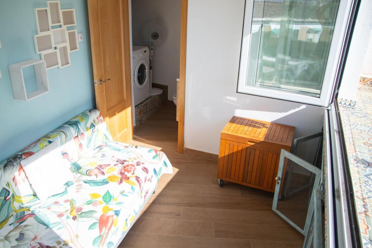 Alojamientos Puerta Palma Con Vistas Y Parking Бадахос Екстериор снимка
