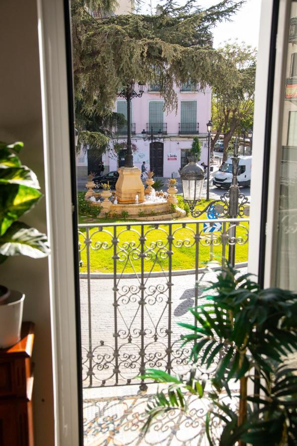 Alojamientos Puerta Palma Con Vistas Y Parking Бадахос Екстериор снимка