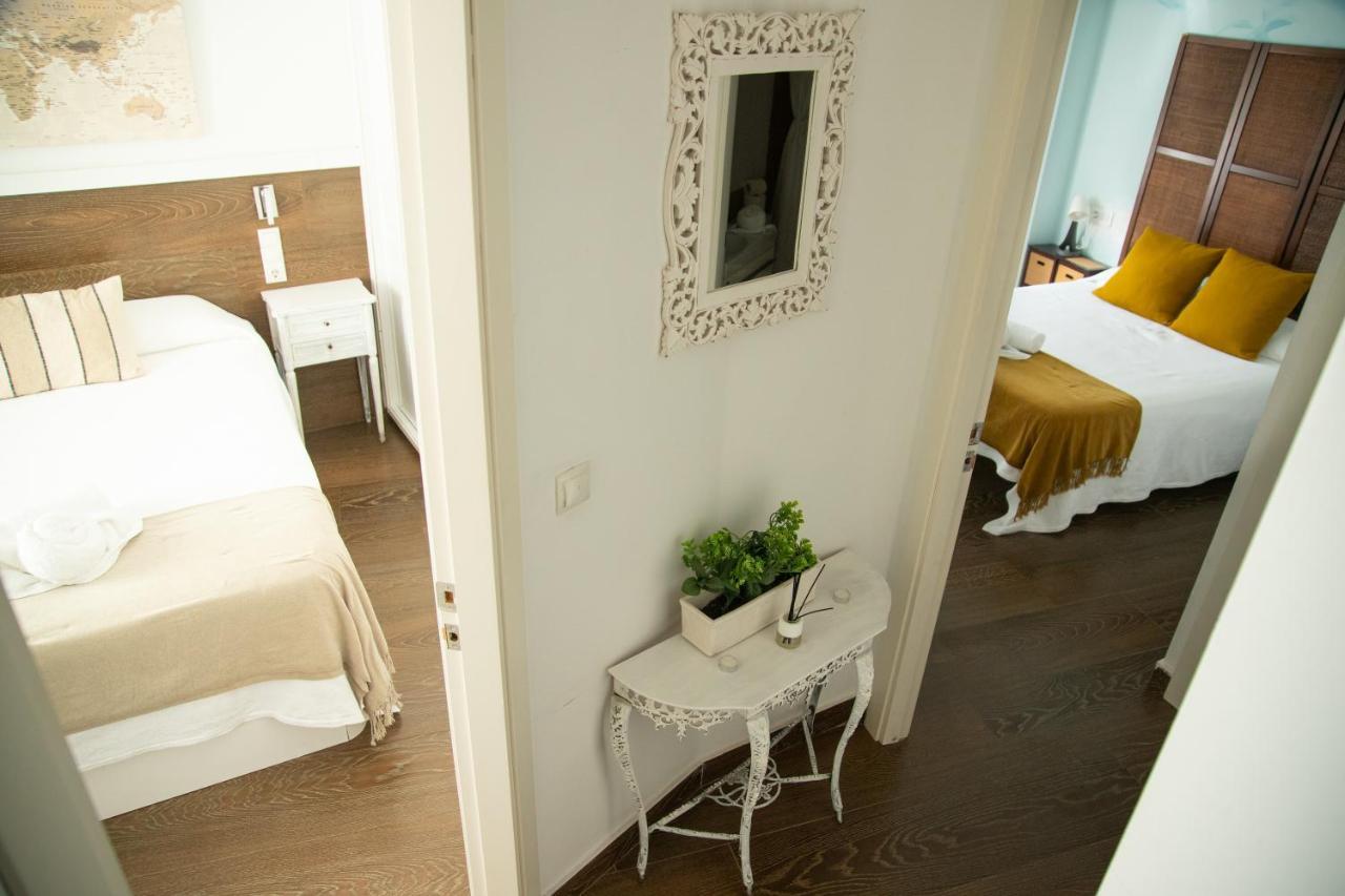 Alojamientos Puerta Palma Con Vistas Y Parking Бадахос Екстериор снимка